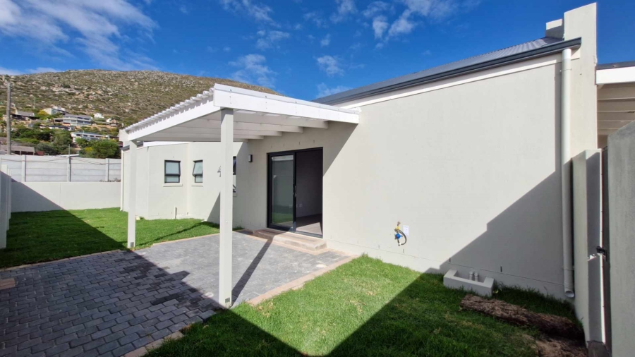 To Let 2 Bedroom Property for Rent in Capri Western Cape